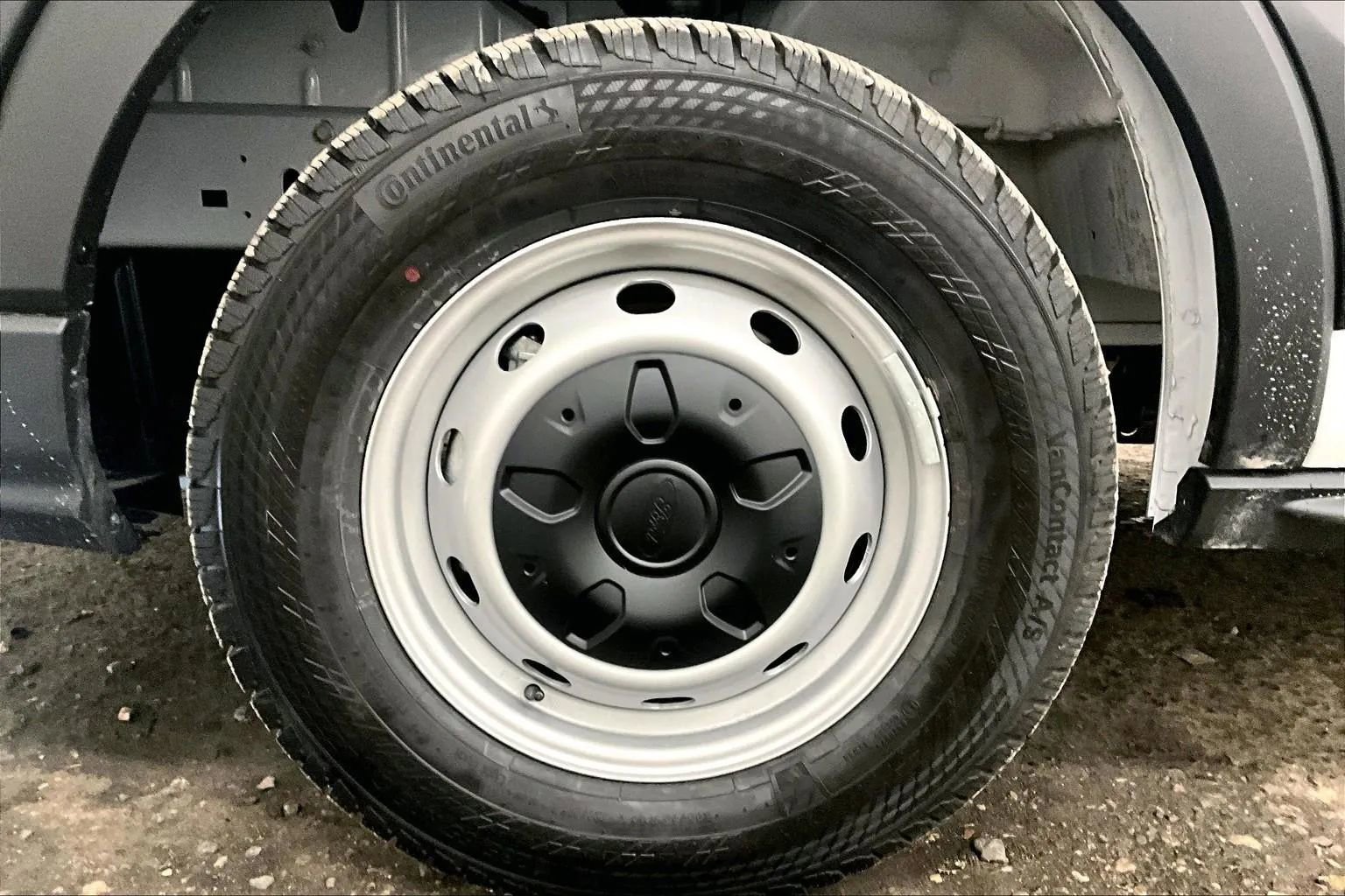 New 2026 Ford Transit 250 148 Medium Roof image 8