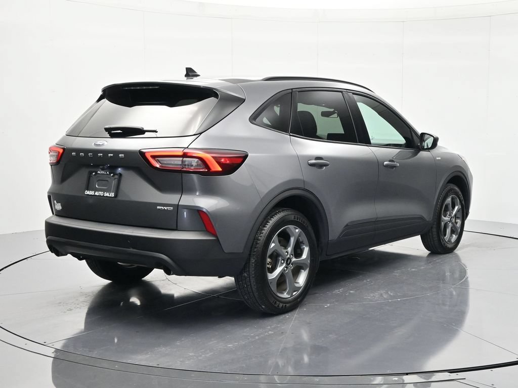 Used 2025 Ford Escape ST-Line Select AWD/4WD image 5