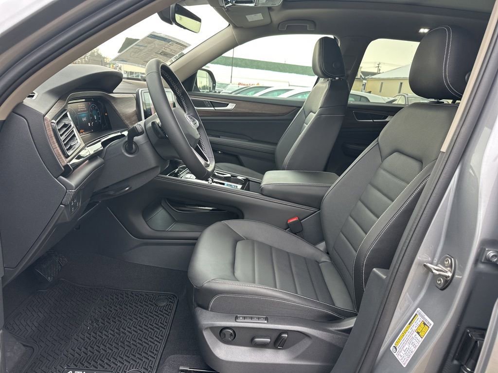 New 2026 Volkswagen Atlas SEL image 9