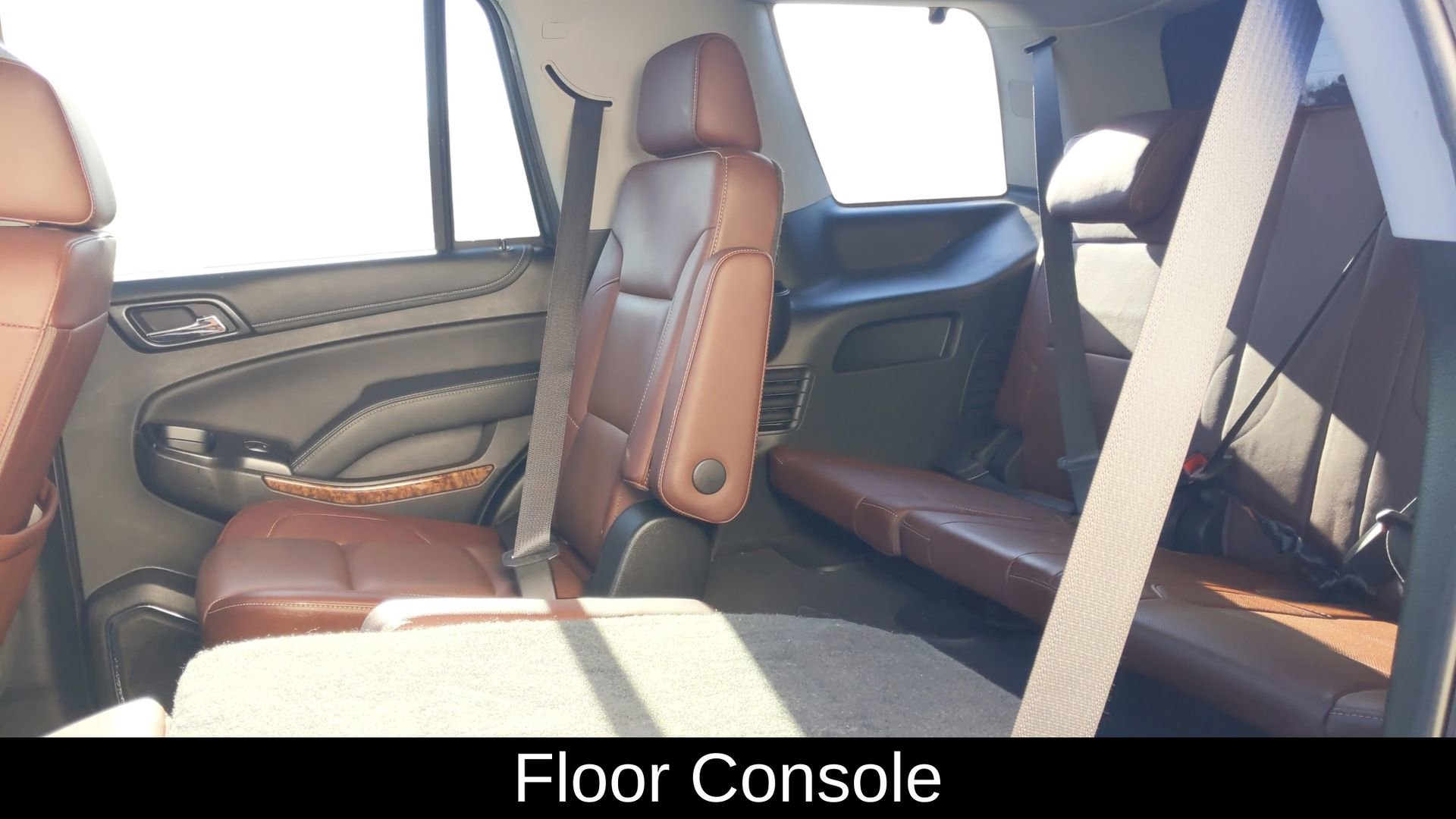 Used 2019 Chevrolet Tahoe Premier w/ Premier Plus Edition AWD/4WD image 31