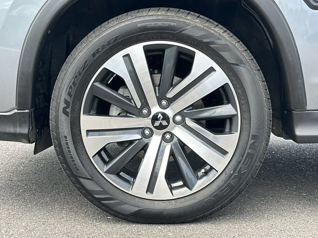 Used 2023 Mitsubishi Outlander Sport ES AWD/4WD image 16