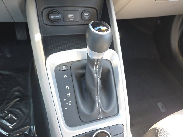 Used 2020 Hyundai Venue SEL w/ Convenience Package image 14