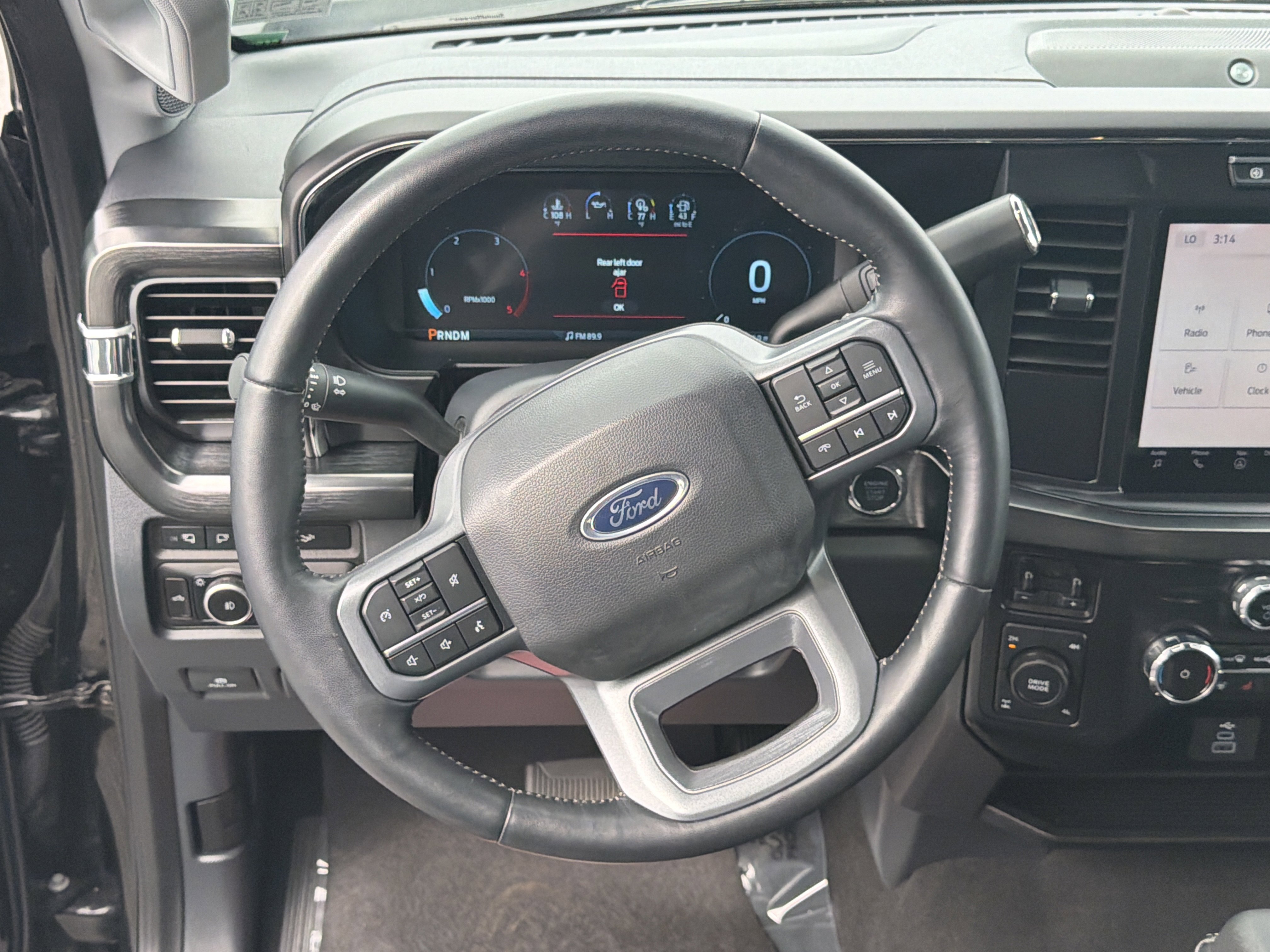 Used 2024 Ford F350 Lariat w/ Camper Package image 17