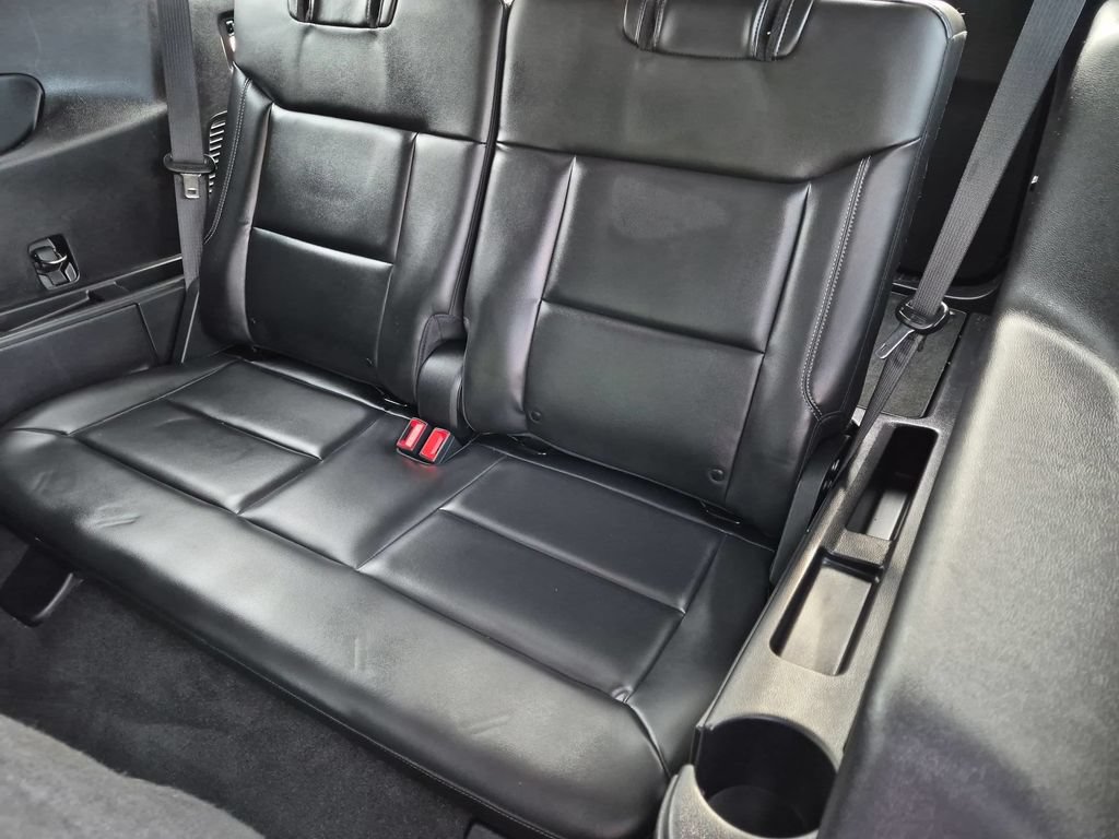 Used 2021 Ford Explorer XLT w/ Equipment Group 202A AWD/4WD image 21