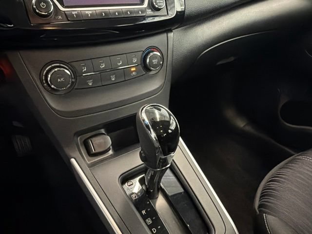 Used 2017 Nissan Sentra SV FWD image 19