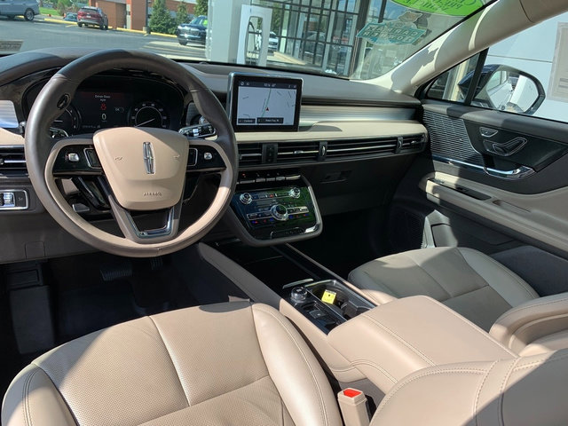 Certified 2022 Lincoln Corsair AWD w/ Premium Package image 20