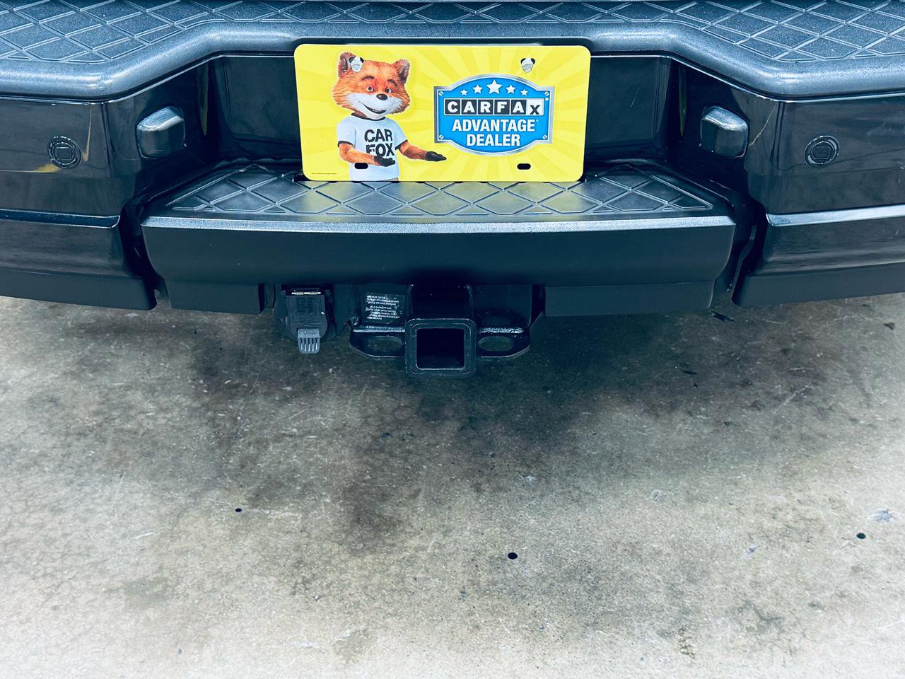 Used 2014 Nissan Armada Platinum w/ 2nd Row Captain Seat Package image 27