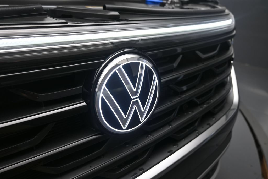 New 2026 Volkswagen Atlas Cross Sport SE FWD image 29