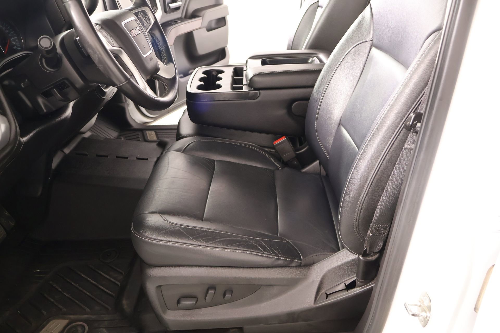 Used 2018 GMC Sierra 1500 SLT w/ SLT Premium Package AWD/4WD image 11