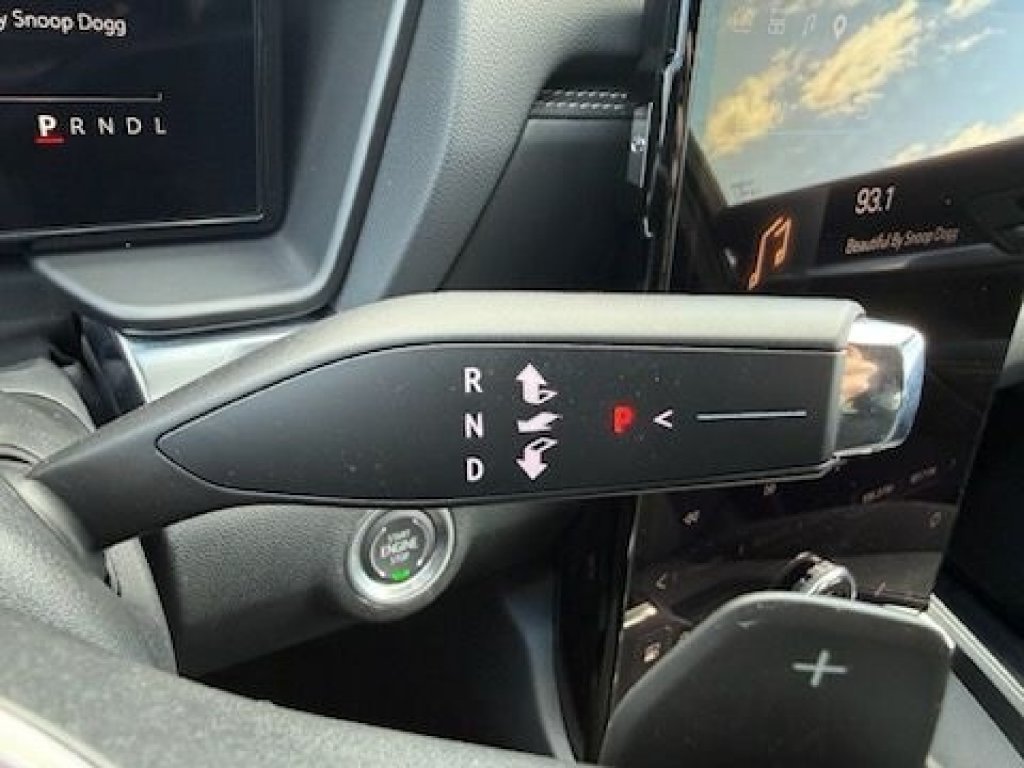 Used 2026 GMC Terrain Elevation FWD image 31