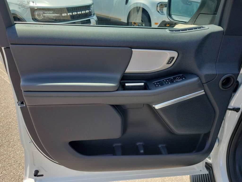 New 2026 Ford Expedition Max Active AWD/4WD image 16