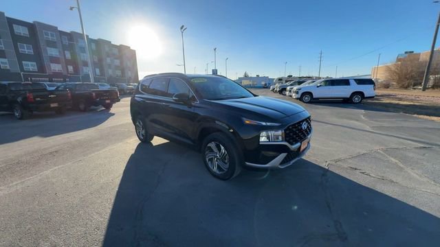 Used 2023 Hyundai Santa Fe SEL image 2