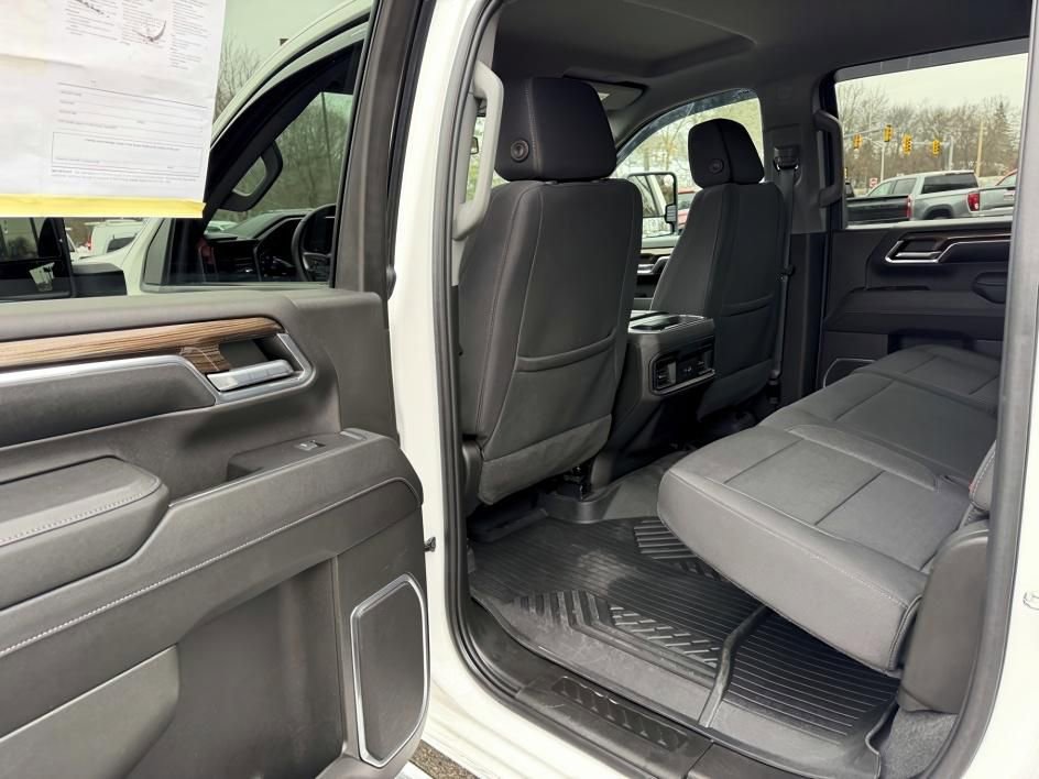 Certified 2024 Chevrolet Silverado 2500 LT w/ Convenience Package image 11