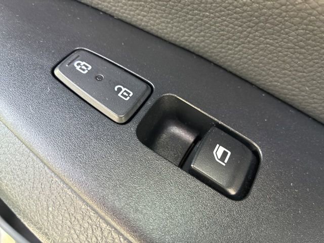 Used 2023 Kia Seltos S w/ Navigation Package image 25