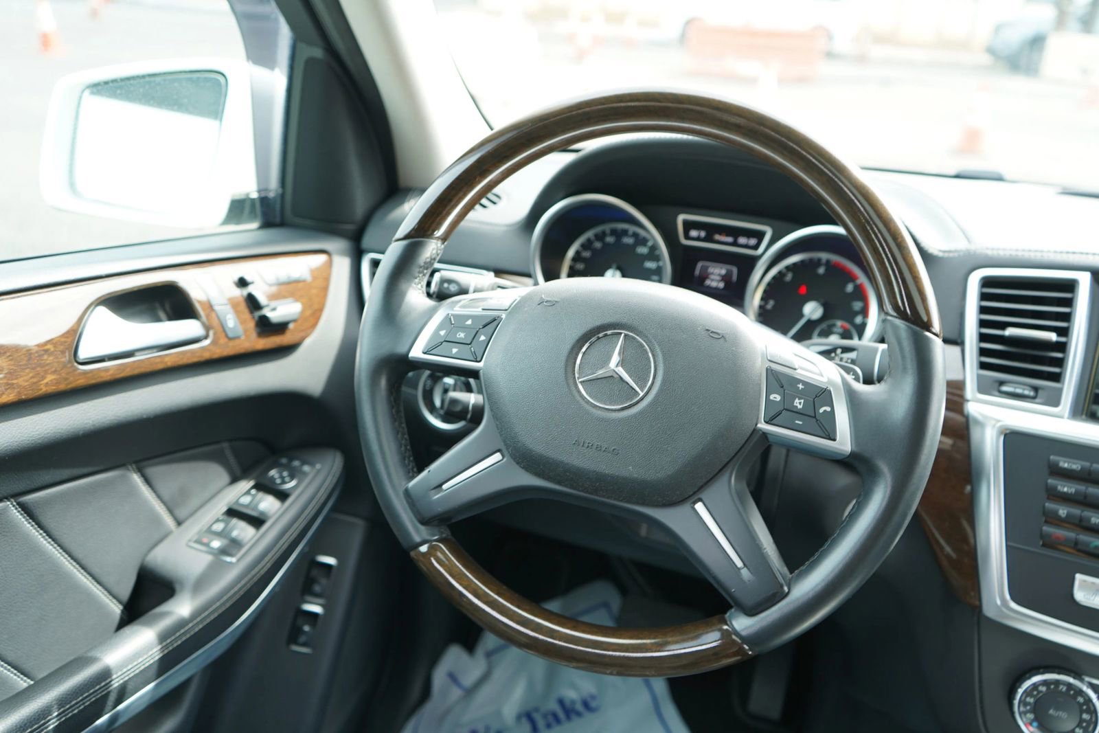 Used 2013 Mercedes-Benz GL 320 BlueTEC 4MATIC image 17