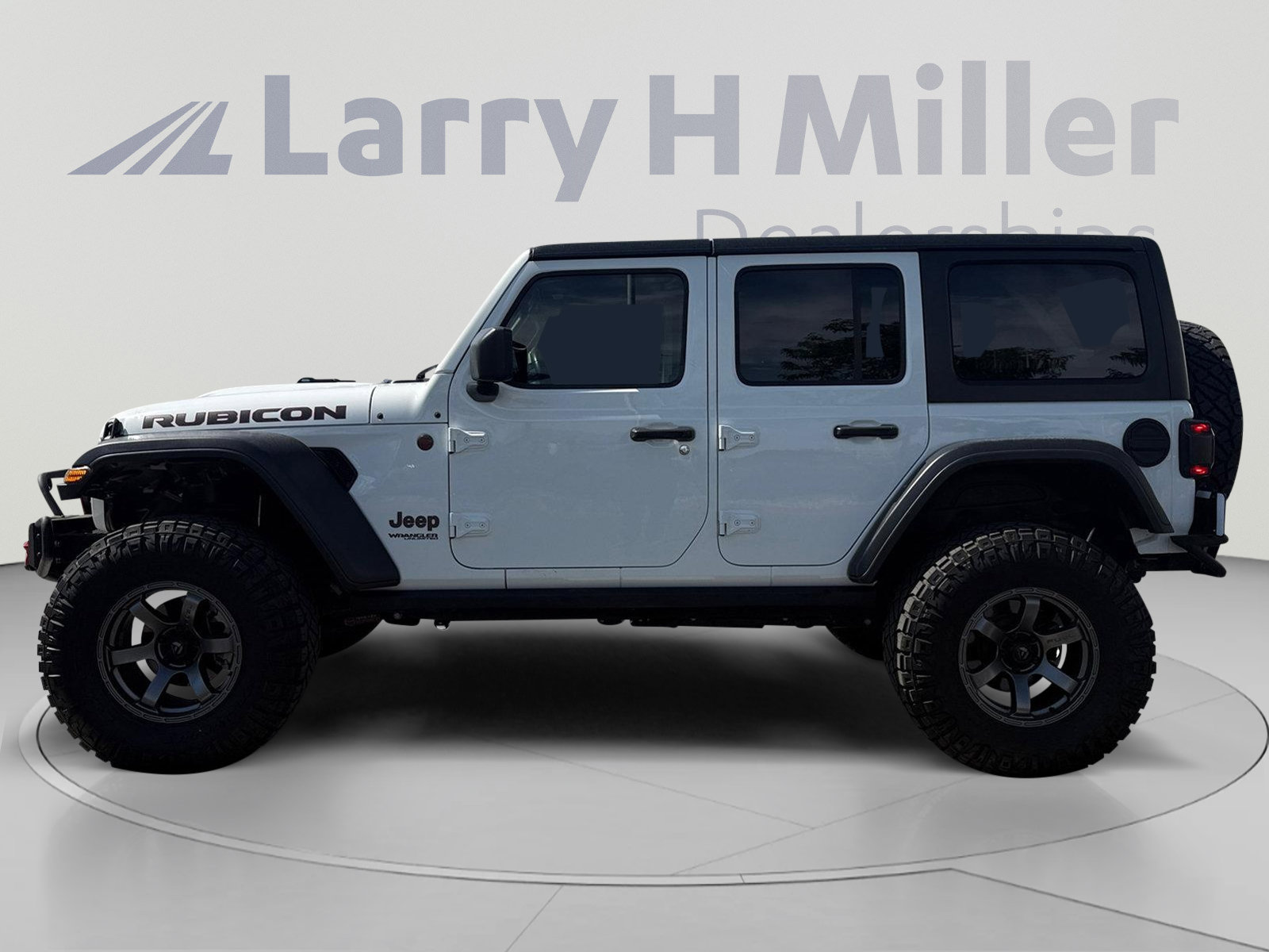 Used 2021 Jeep Wrangler Unlimited Rubicon w/ Cold Weather Group AWD/4WD image 2