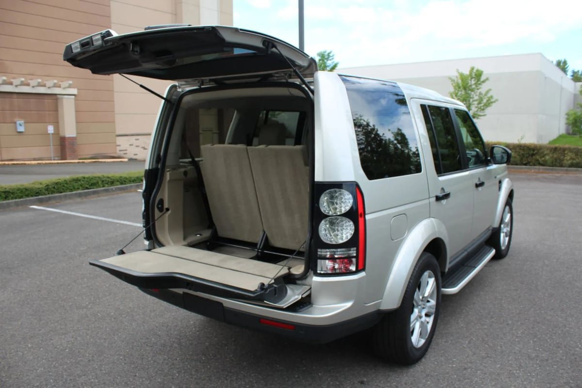 Used 2016 Land Rover LR4 HSE AWD/4WD image 27