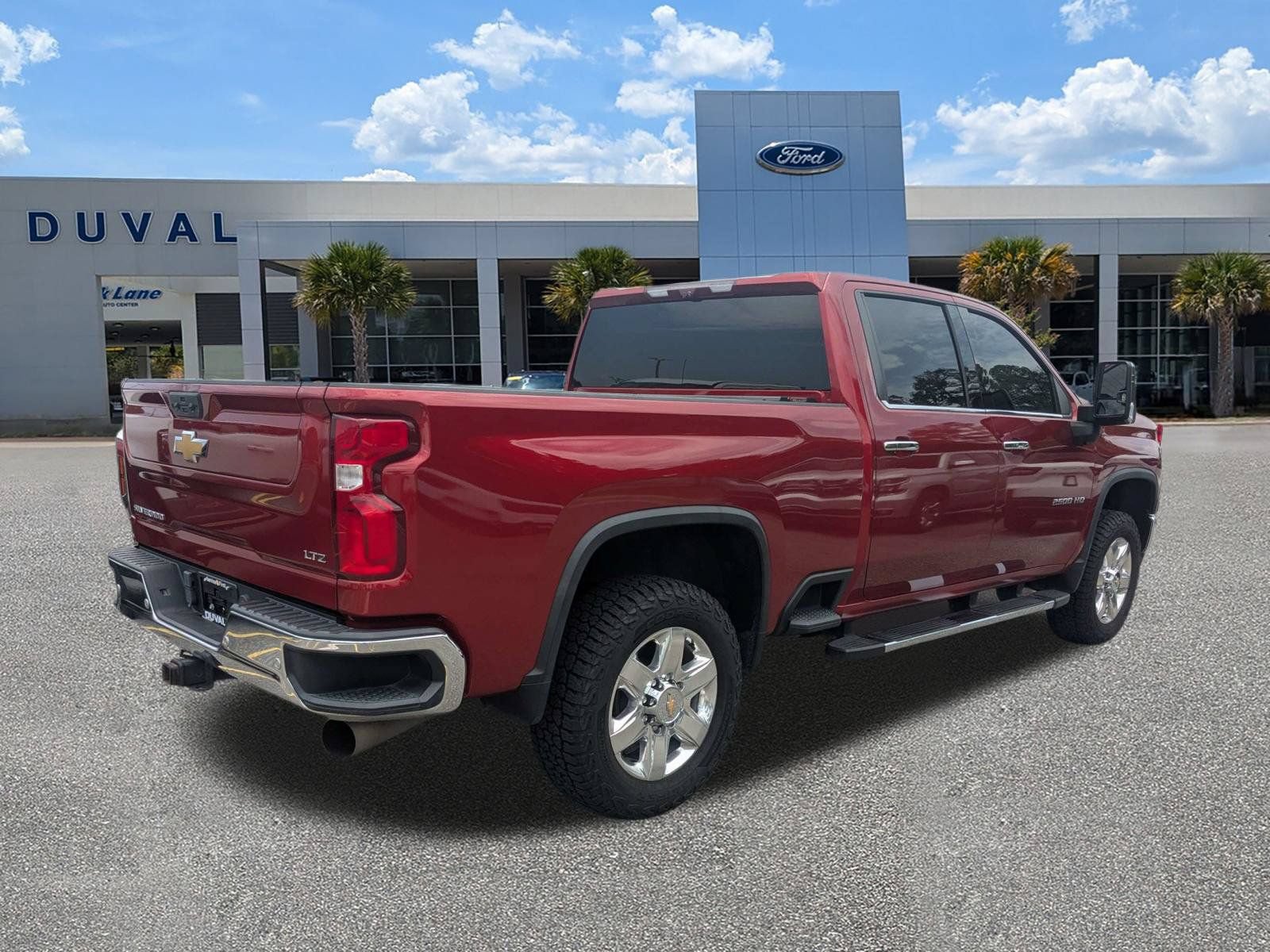 Used 2022 Chevrolet Silverado 2500 LTZ w/ LTZ Plus Package AWD/4WD image 4