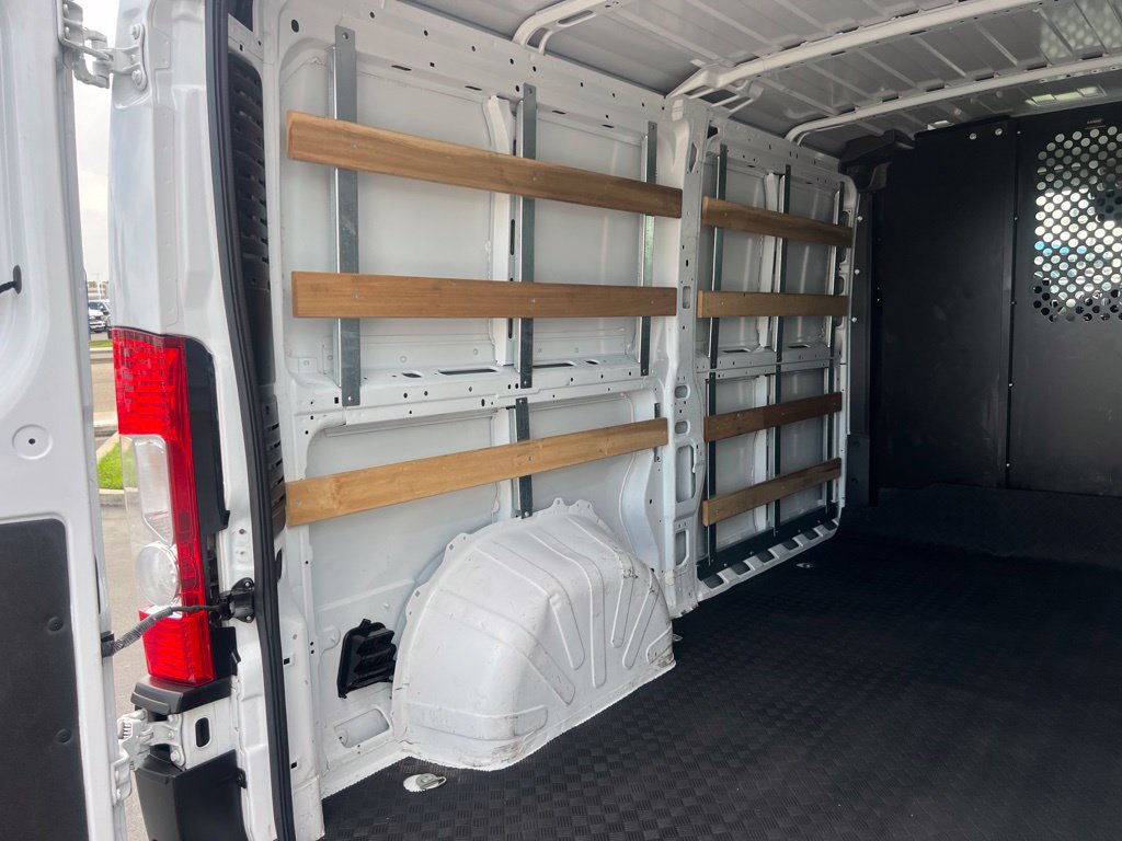Used 2025 RAM ProMaster 2500 w/ U-Haul Equipment Group FWD image 42