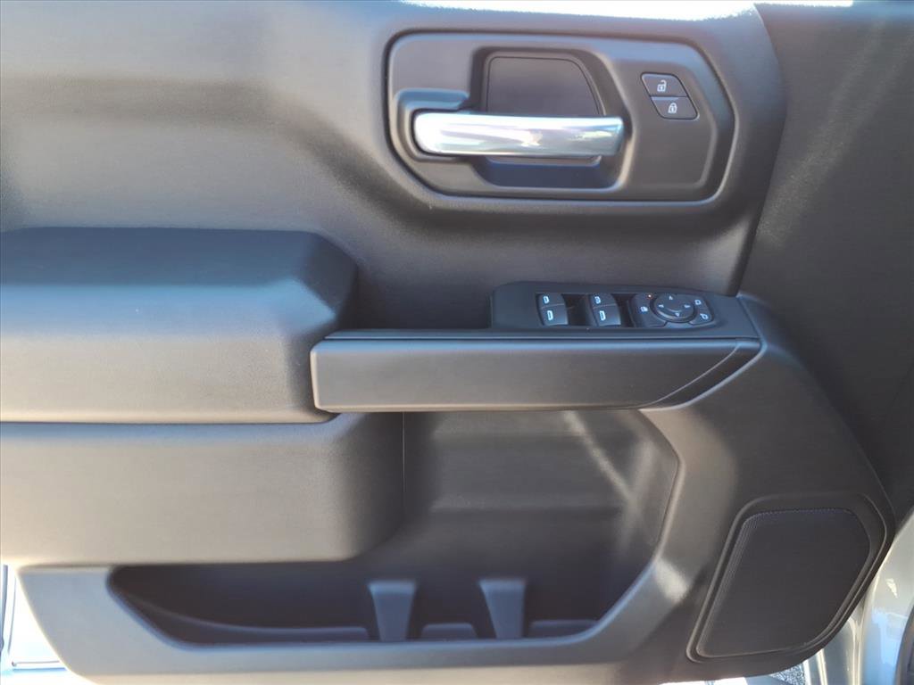 Used 2026 Chevrolet Silverado 1500 Custom image 15