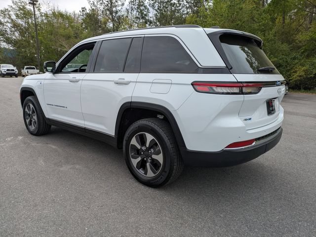 Used 2022 Jeep Grand Cherokee Limited 4xe w/ Luxury Tech Group II AWD/4WD image 6