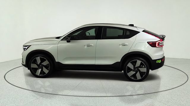 Certified 2023 Volvo C40 P8 Recharge Plus w/ Climate Package AWD/4WD image 4