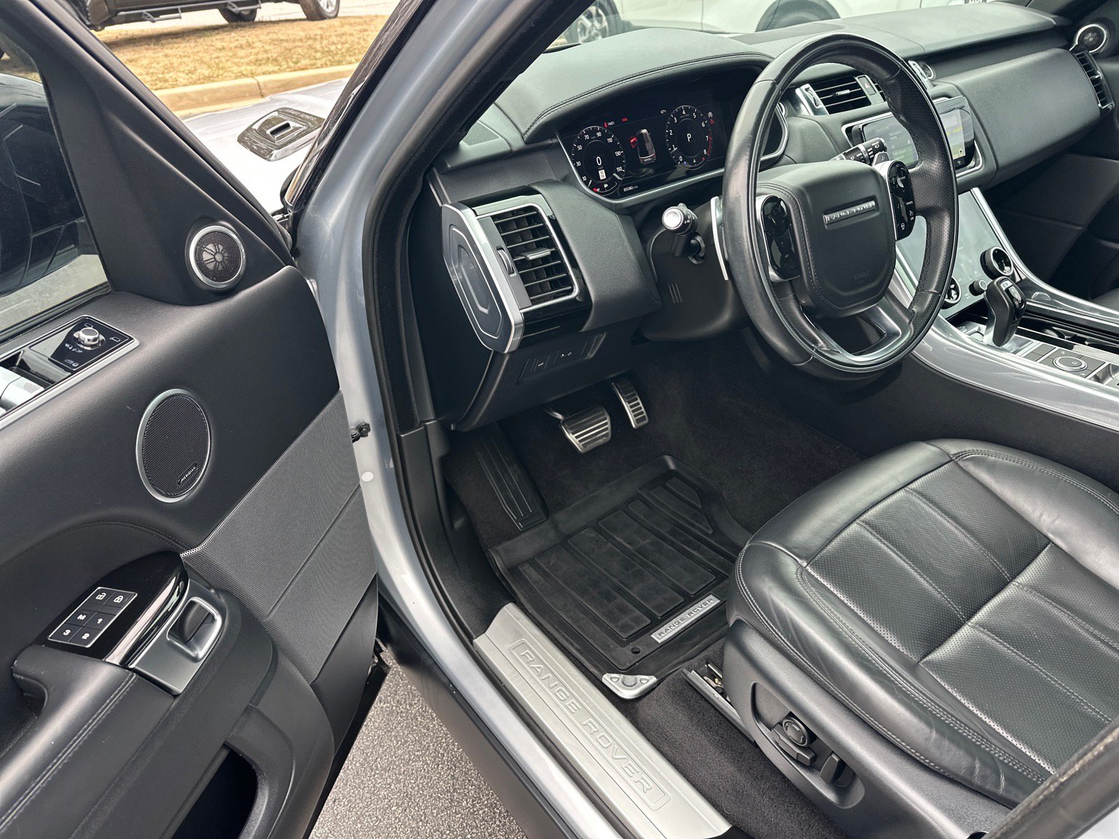 Used 2021 Land Rover Range Rover Sport HSE Silver Edition AWD/4WD image 6