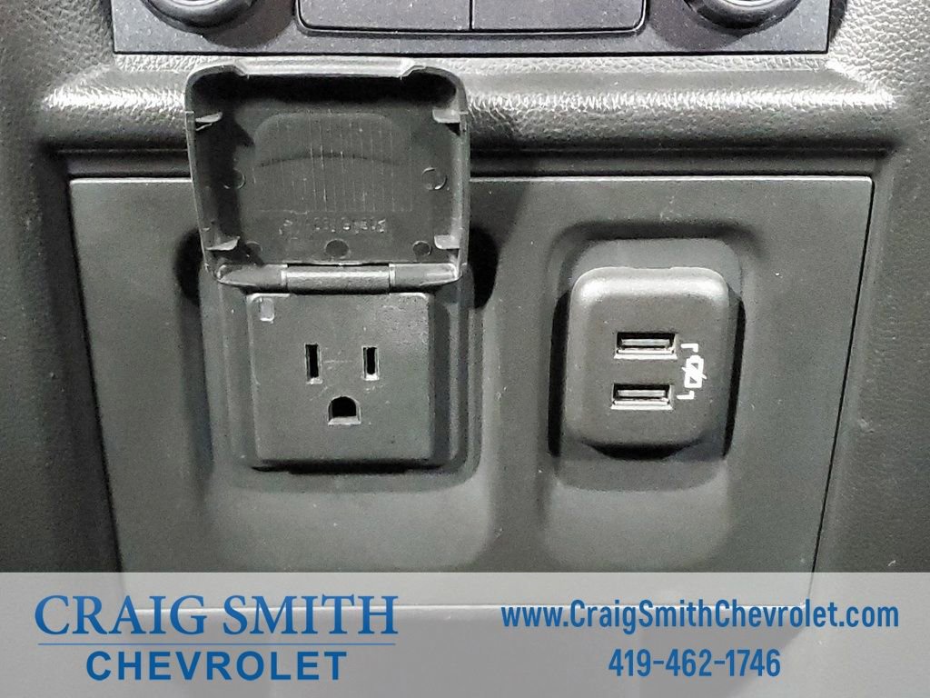 Used 2021 Chevrolet Traverse RS image 41