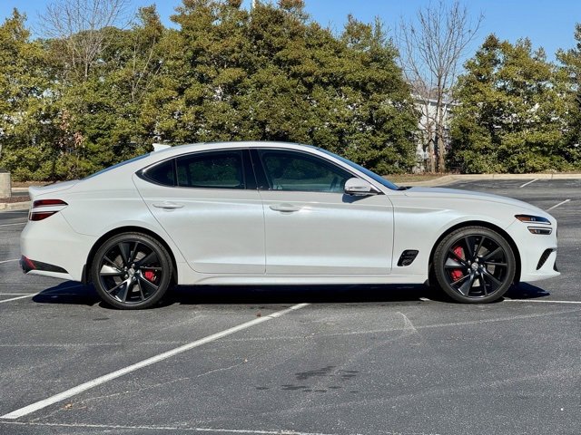 Used 2023 Genesis G70 3.3T w/ Sport Prestige Package image 9
