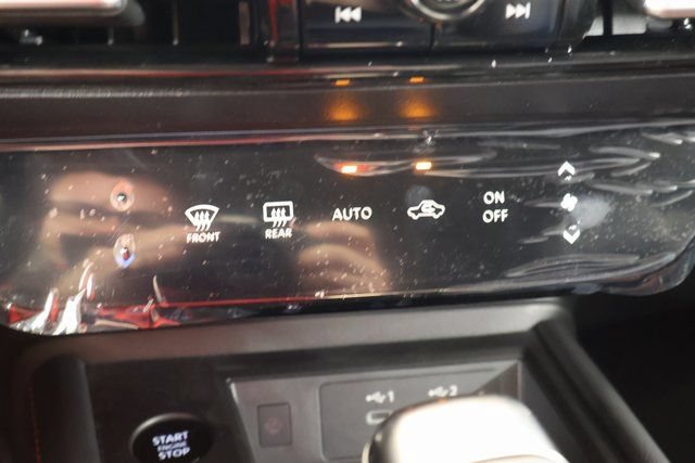 New 2026 Nissan Kicks SR AWD/4WD image 19