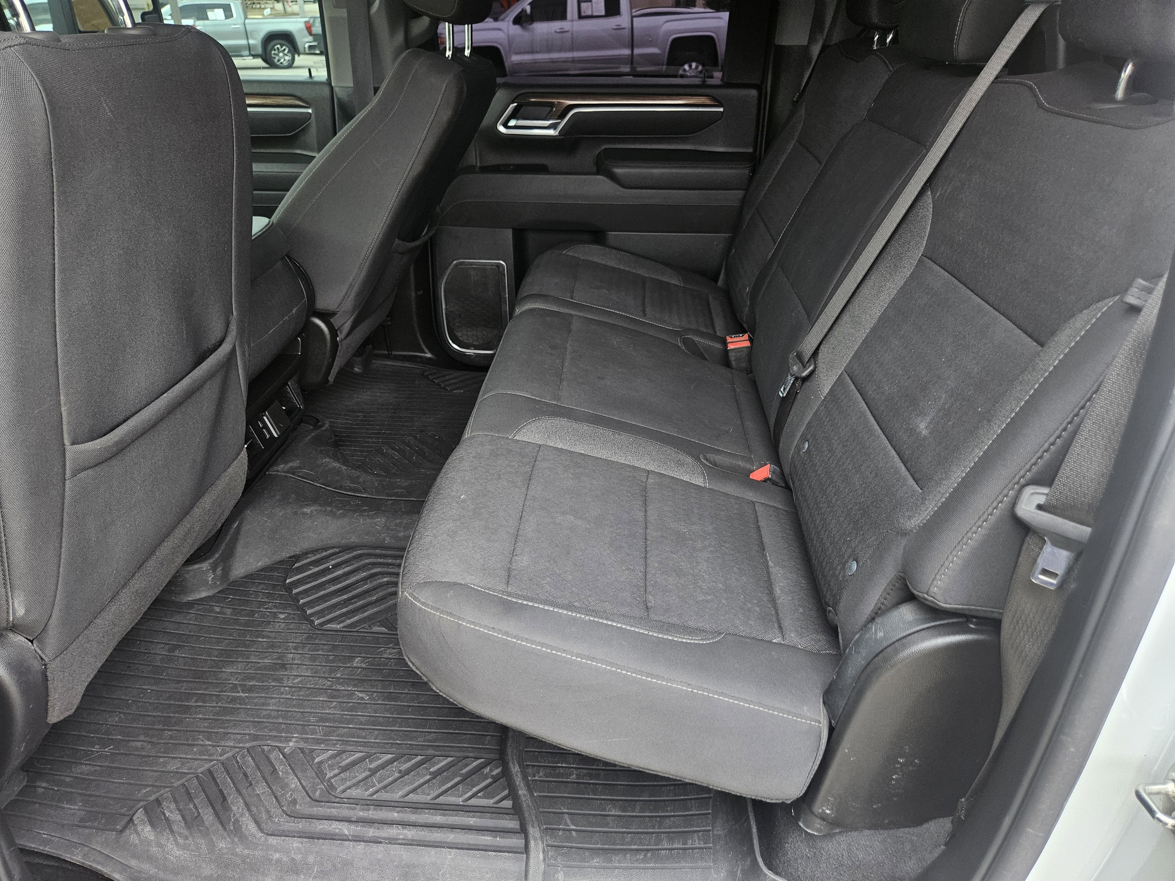 Used 2025 Chevrolet Silverado 2500 LT image 30