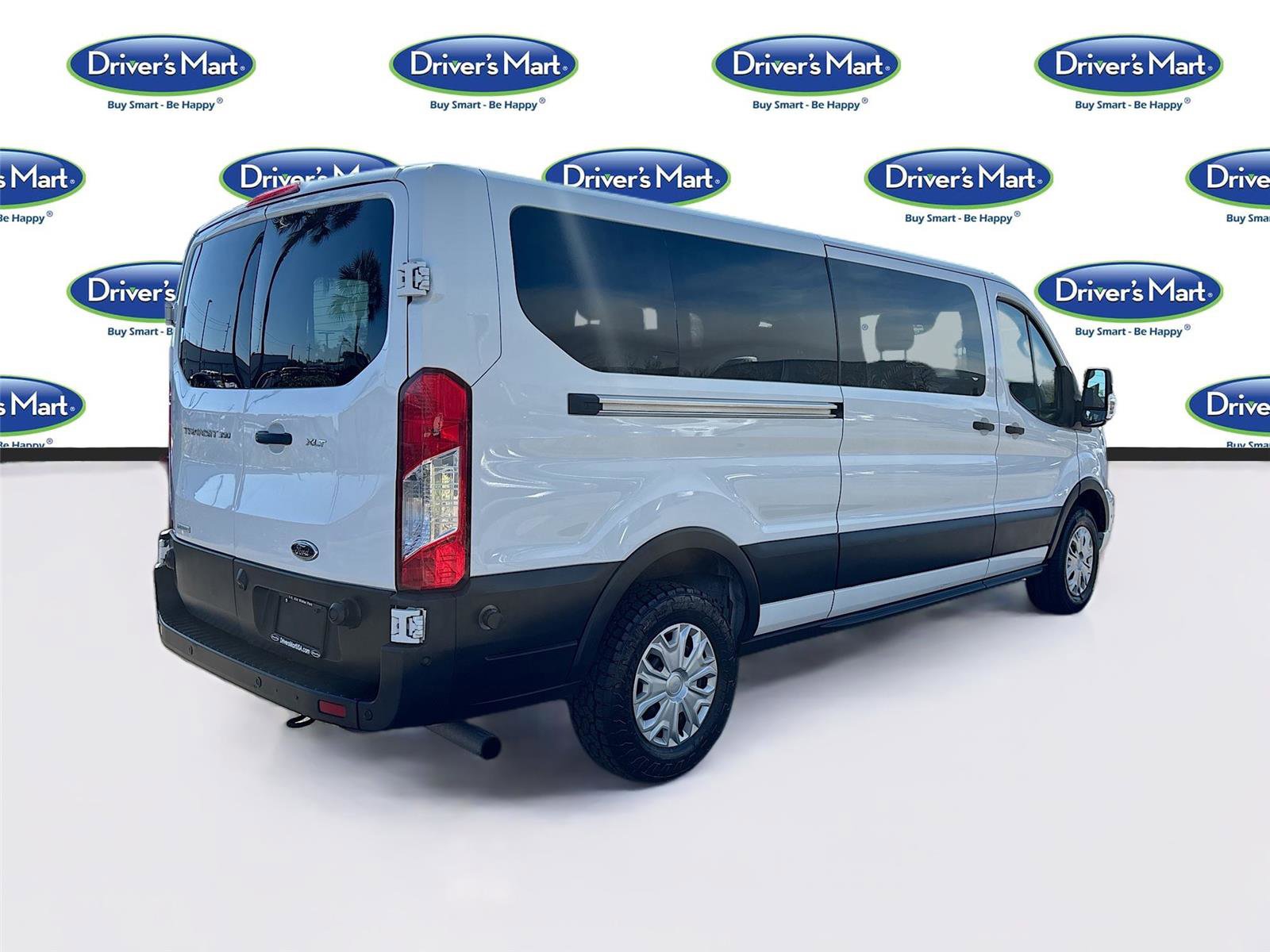 Used 2024 Ford Transit 350 XLT image 7