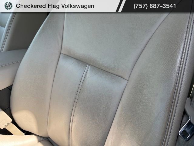 Used 2013 Ford Edge Limited w/ Driver Entry Pkg image 30