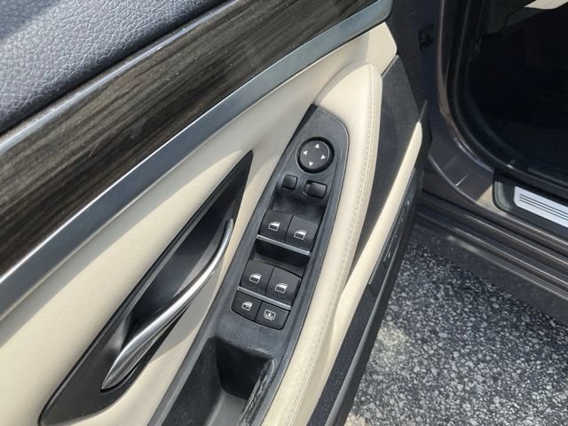 Used 2015 BMW 550i Sedan RWD image 8