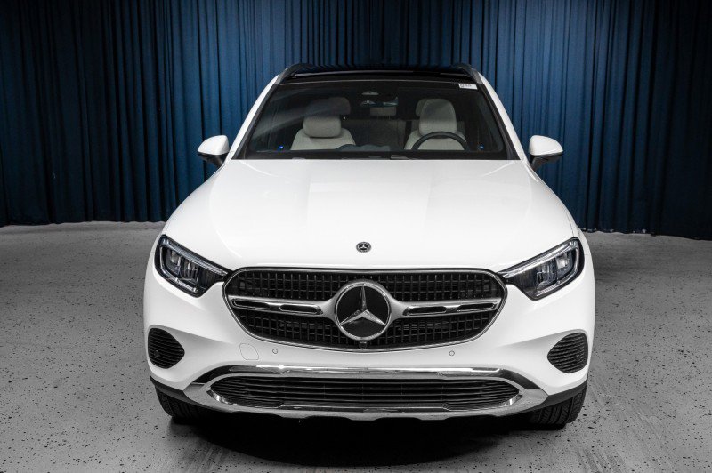 Certified 2026 Mercedes-Benz GLC 300 4MATIC image 2