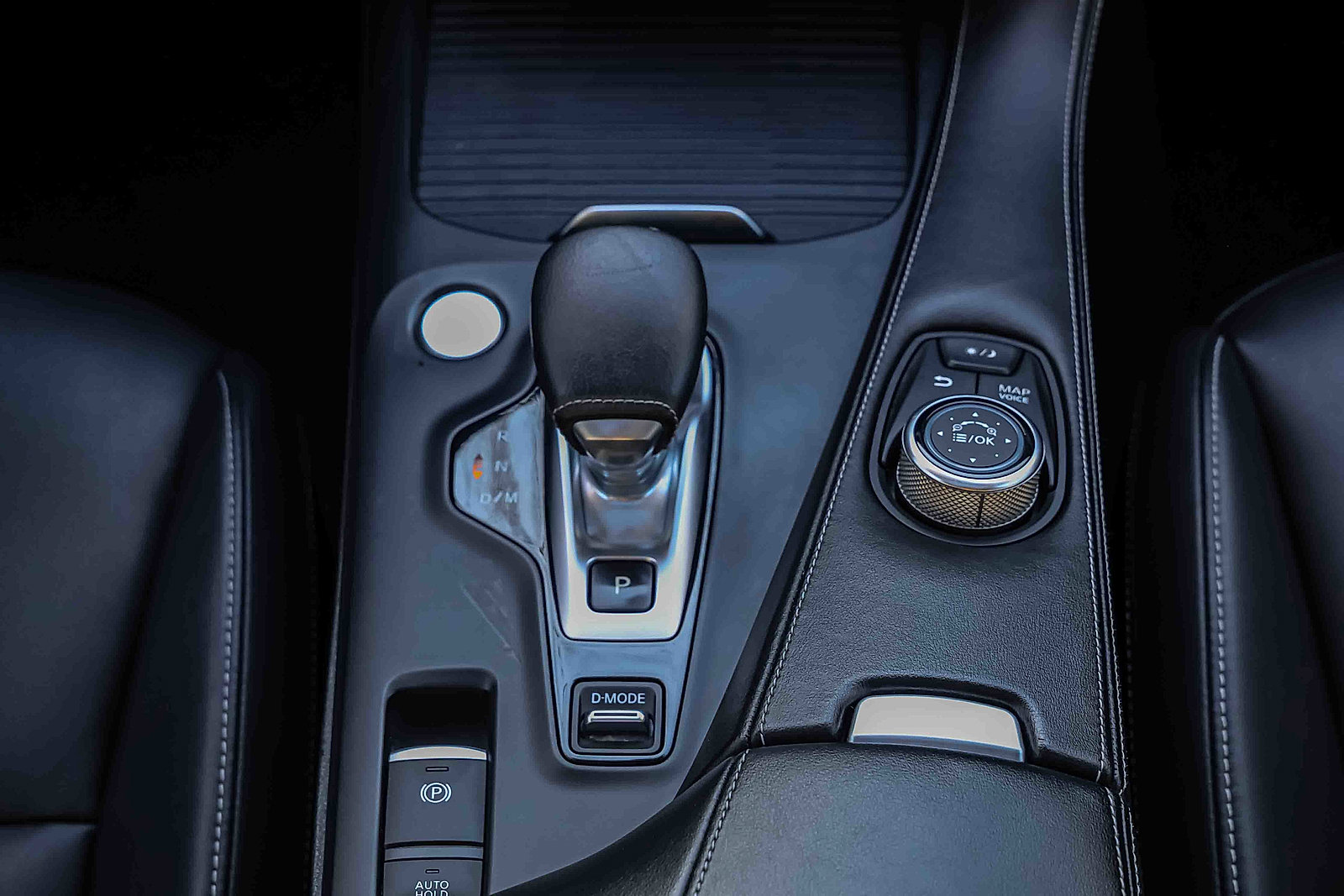 Used 2020 INFINITI QX50 Luxe w/ Navigation Package image 15