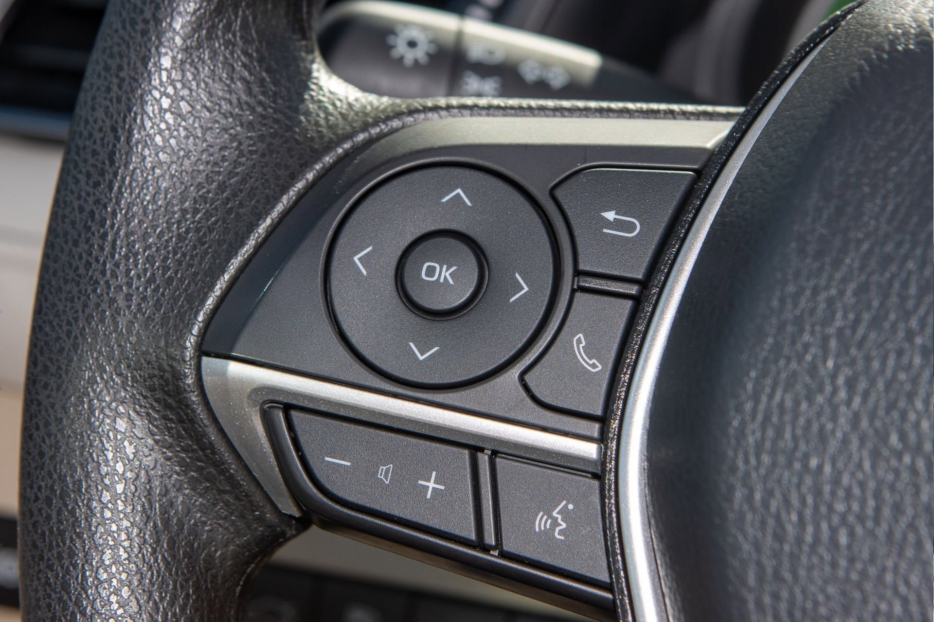 Used 2023 Toyota Camry LE image 26