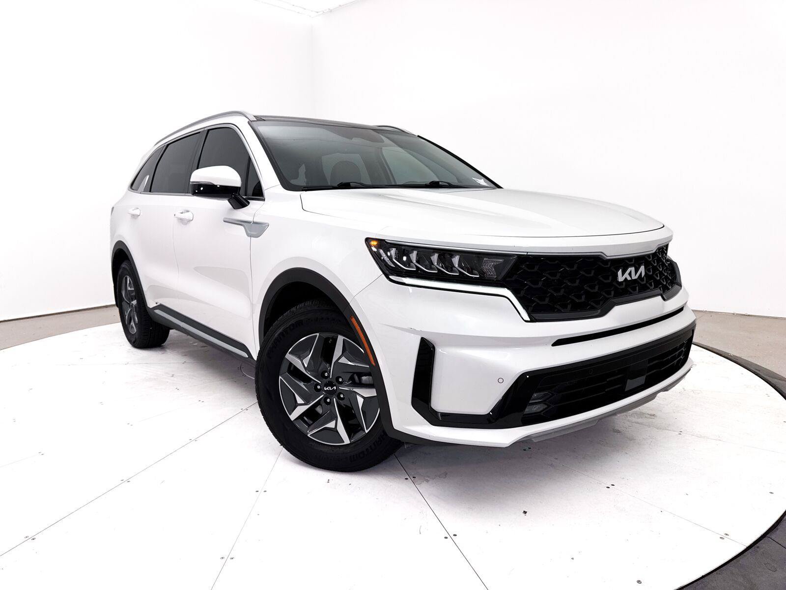 Used 2023 Kia Sorento EX w/ Panoramic Sunroof Package FWD image 1