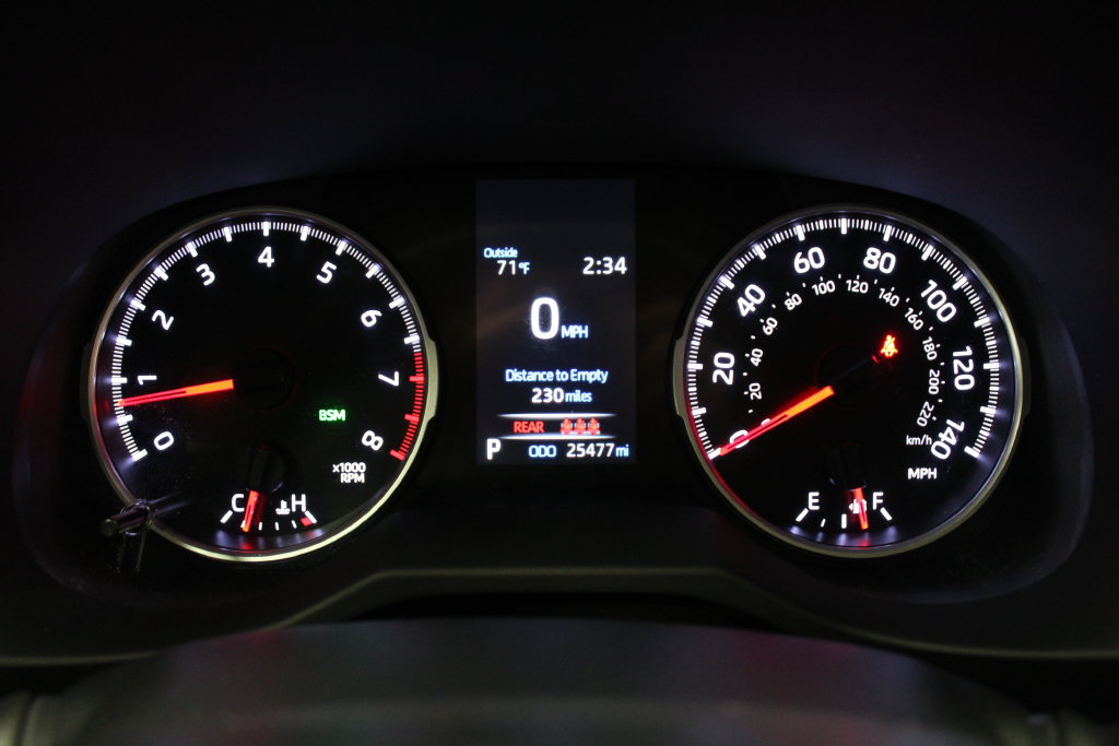 Used 2021 Toyota RAV4 XLE AWD/4WD image 11