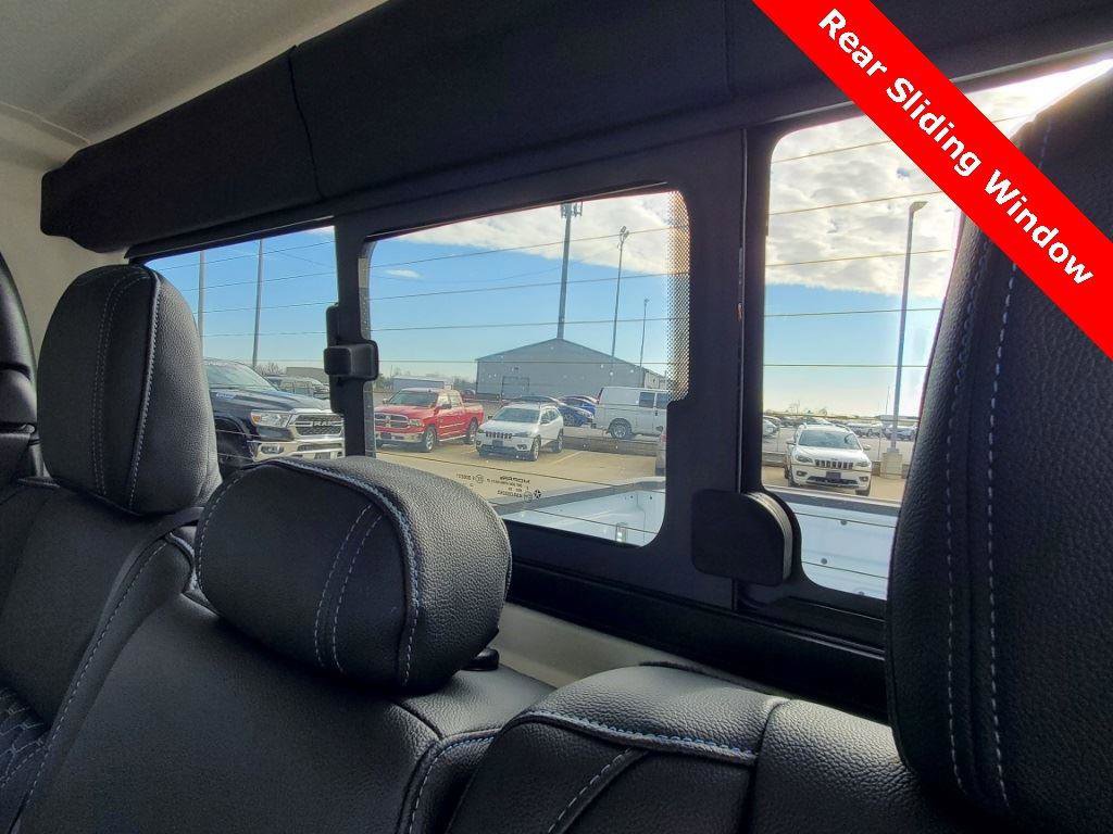 Used 2023 Jeep Gladiator Sport image 21