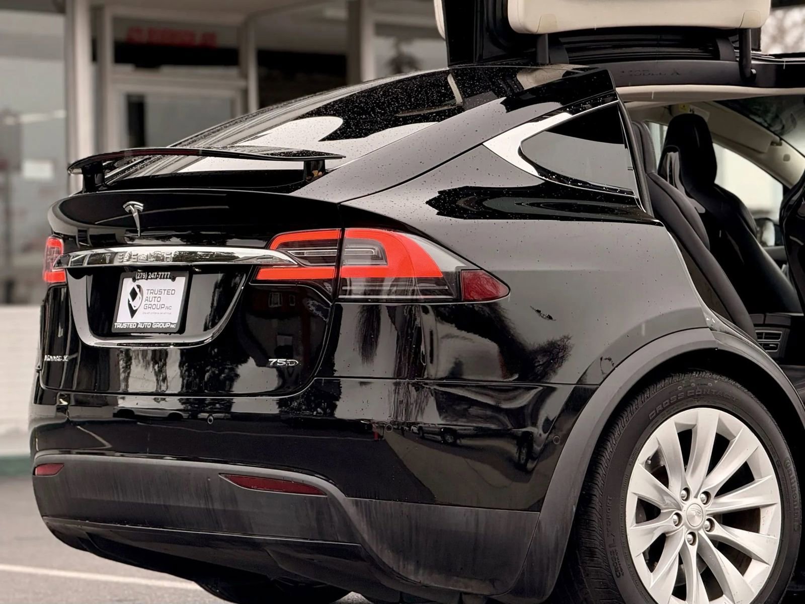 Used 2016 Tesla Model X 75D image 9