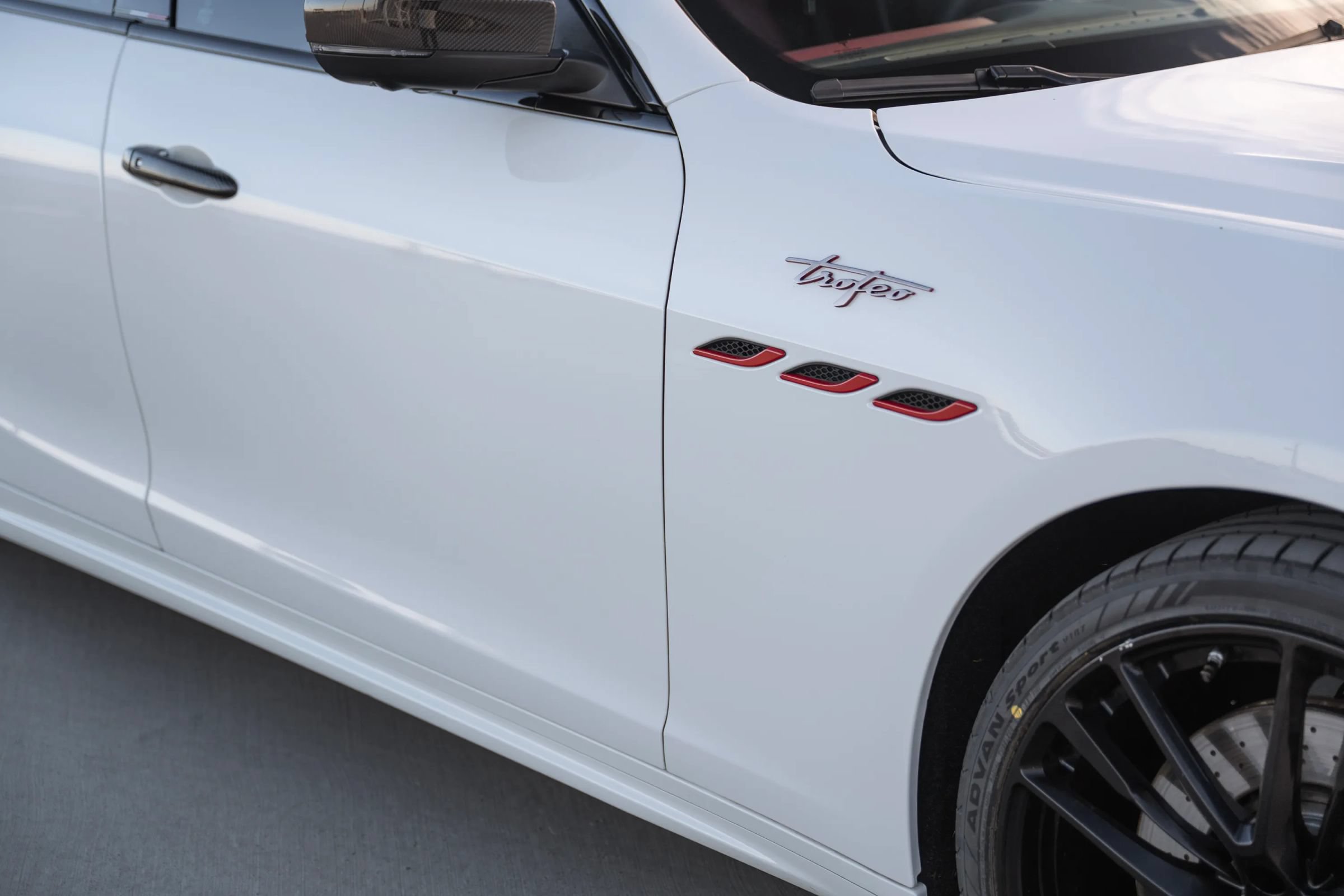 Used 2021 Maserati Ghibli Trofeo RWD image 42