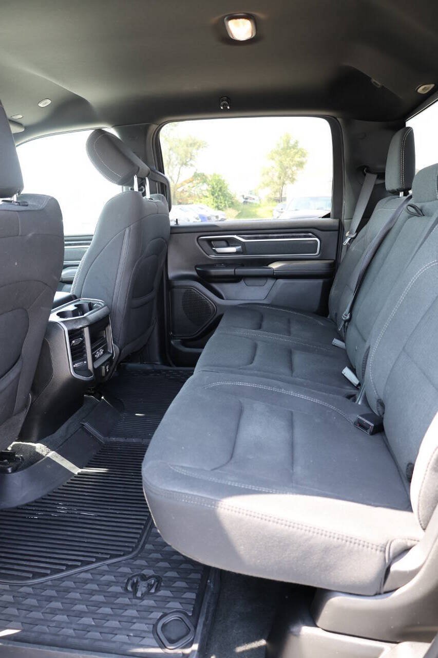 Used 2022 RAM 1500 Big Horn AWD/4WD image 17