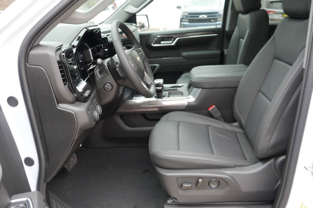 New 2026 Chevrolet Silverado 1500 LTZ w/ LTZ Premium Package image 8