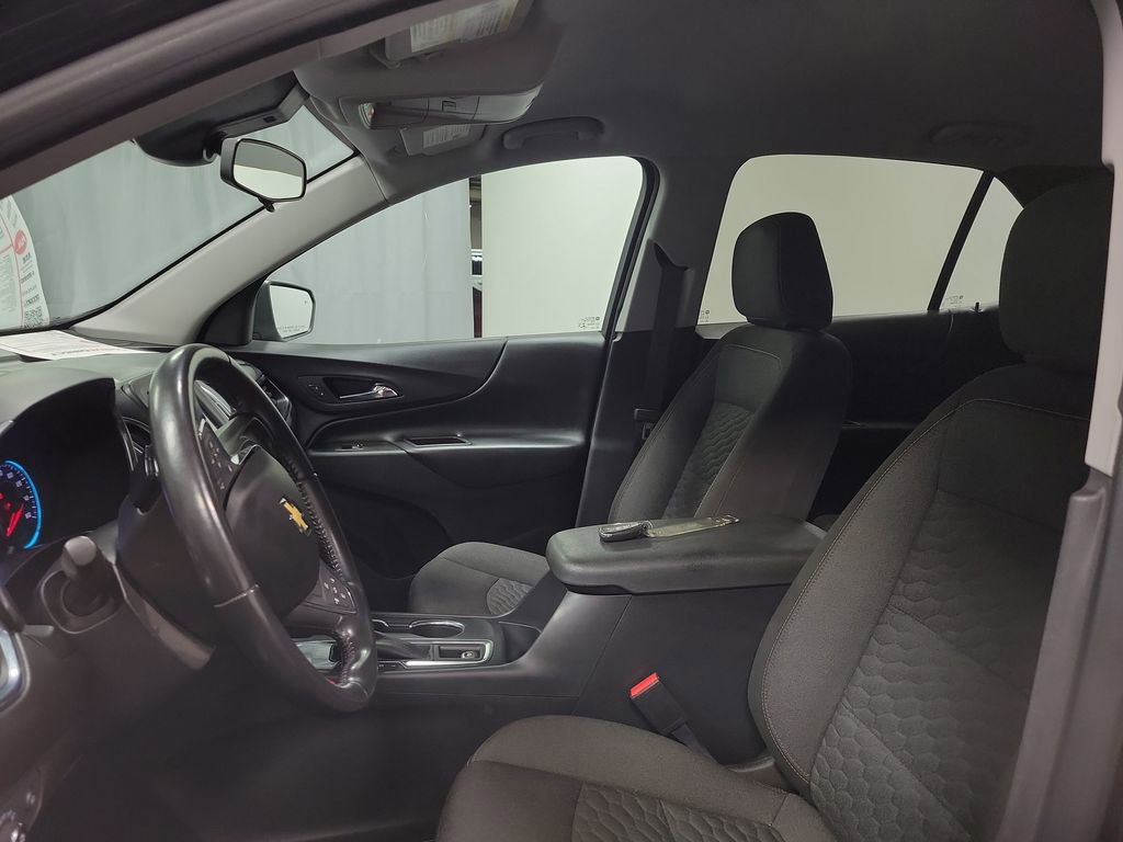 Used 2021 Chevrolet Equinox LT w/ Driver Convenience Package FWD image 12