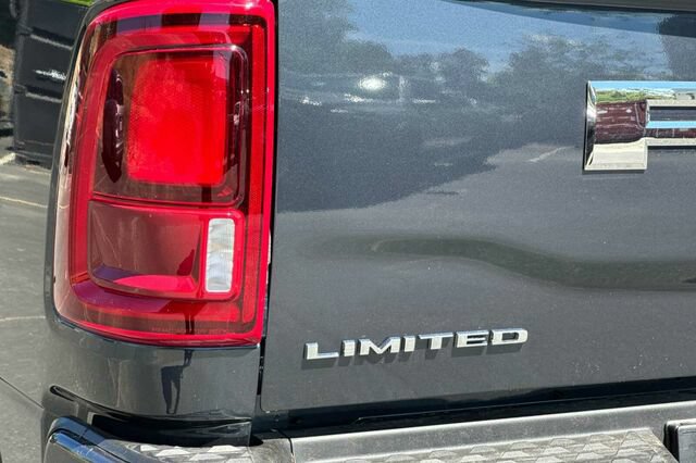 New 2026 RAM 2500 Limited AWD/4WD image 23