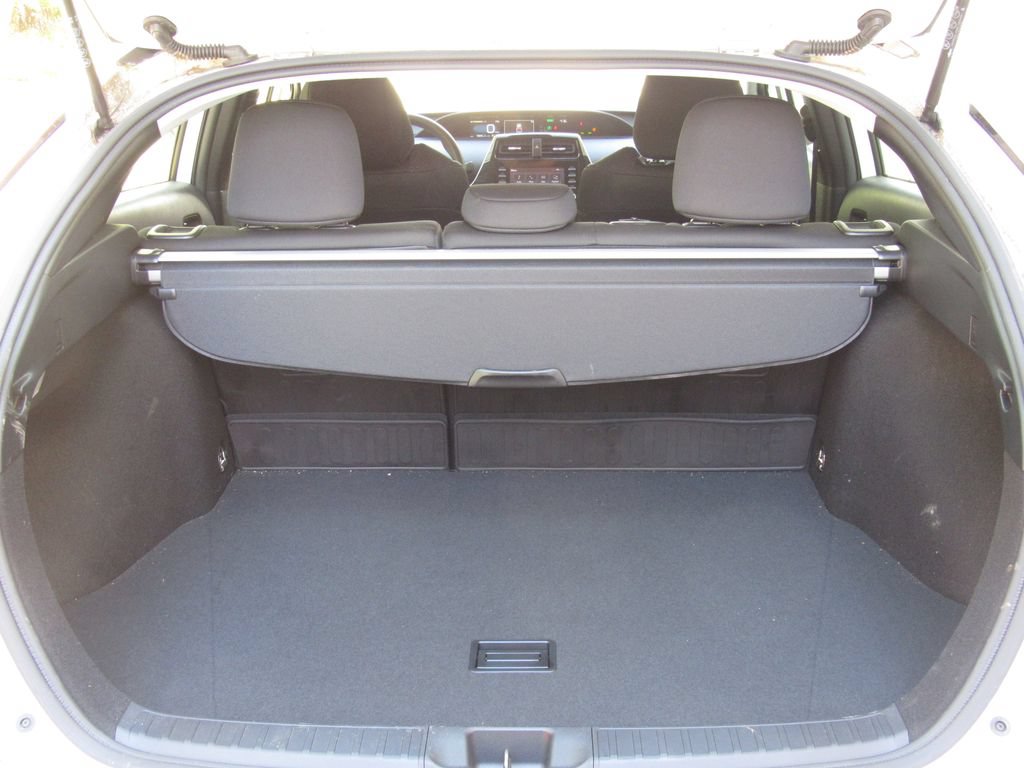 Certified 2020 Toyota Prius LE AWD/4WD image 20