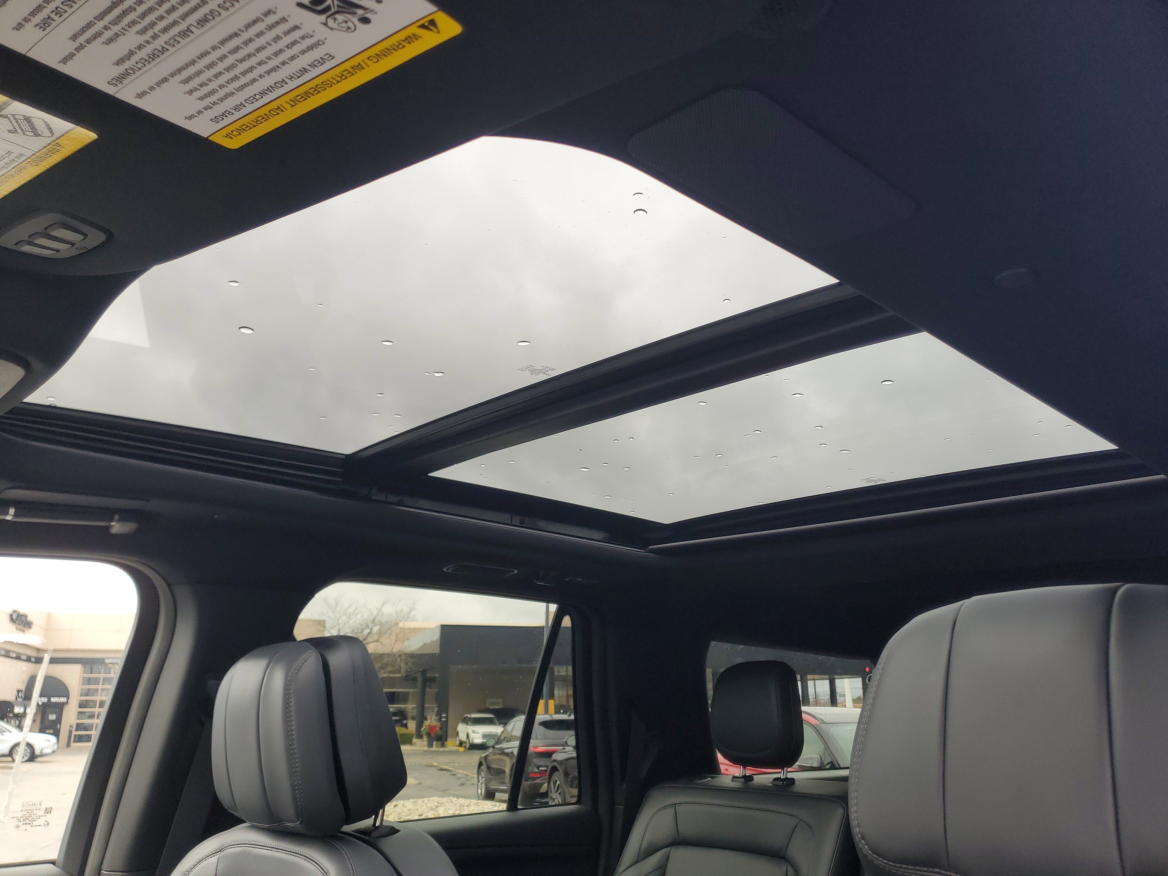 New 2025 Lincoln Navigator L Reserve w/ Jet Appearance Package image 11