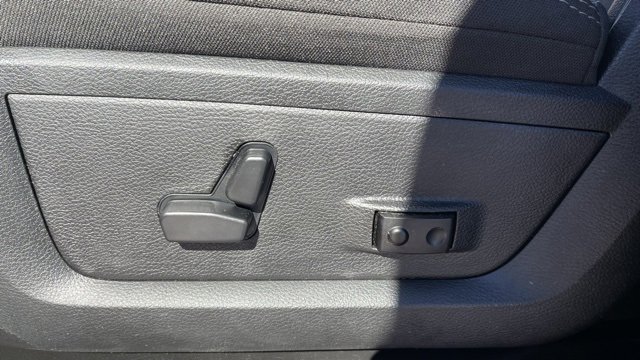 Used 2024 RAM 2500 Big Horn w/ Bed Utility Group image 14