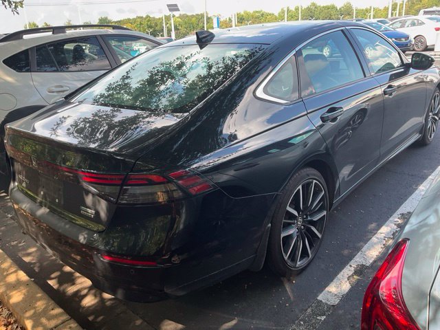 Used 2023 Honda Accord Touring image 8